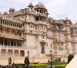 Hotel Castle Arooka