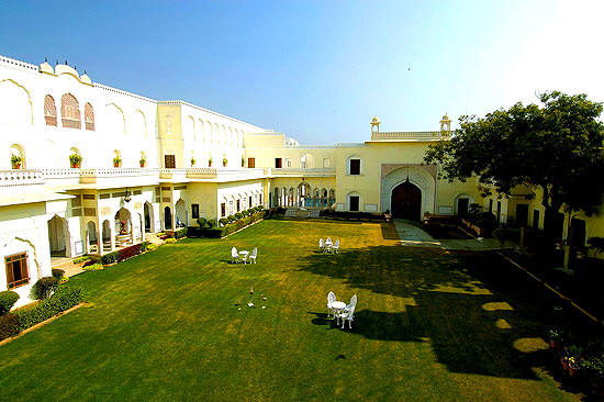 Hotel Rajmahal Palace