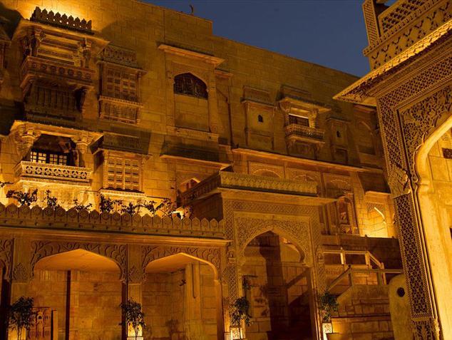 Hotel Narayan  Niwas