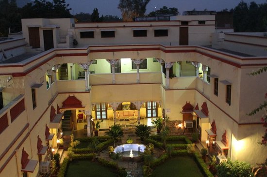 Haveli Ishwari Niwas