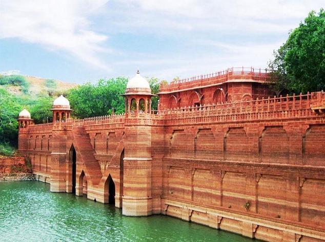 Badami Hotels