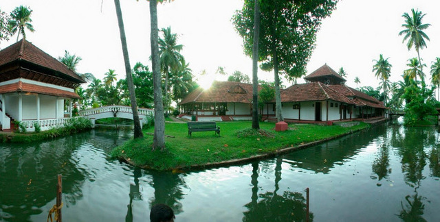 Kanha Hotels