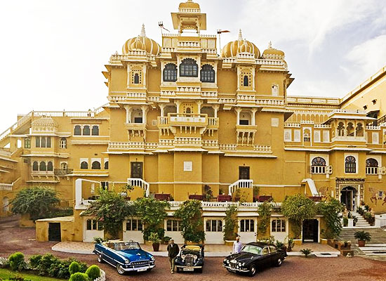 Deogarh Hotels