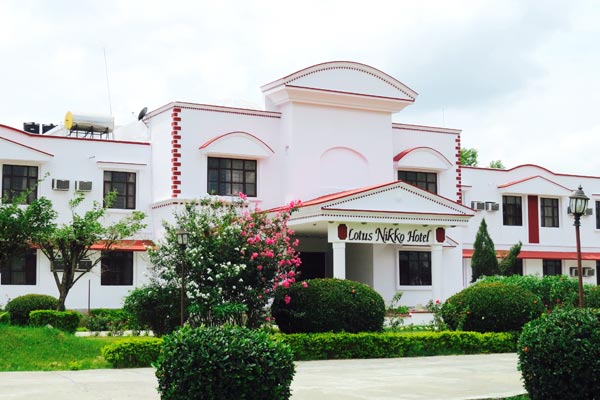 Kanha Hotels