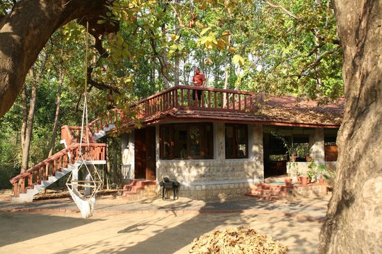 Kanha Hotels