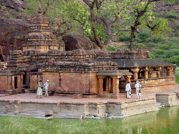 Mahakuta Temple