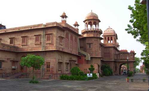 Lalgarh Palace