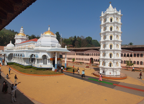 Shri Mangesh Temple