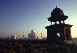 Agra Tourism, Taj Mahal Tours, Taj Mahal over the Sunset. Taj Mahal Agra Tour.